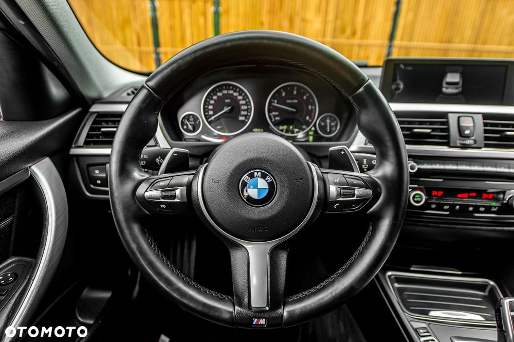 BMW Seria 3 - 24