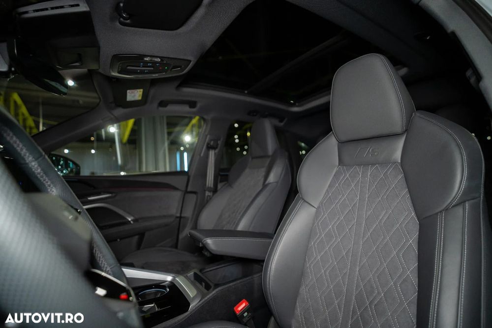 Audi Q5 Sportback - 32