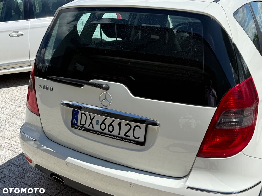 Mercedes-Benz Klasa A 180 BlueEFFICIENCY Avantgarde - 28