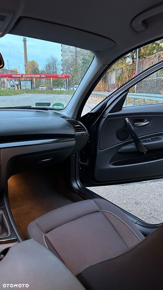 BMW Seria 1 118d - 15