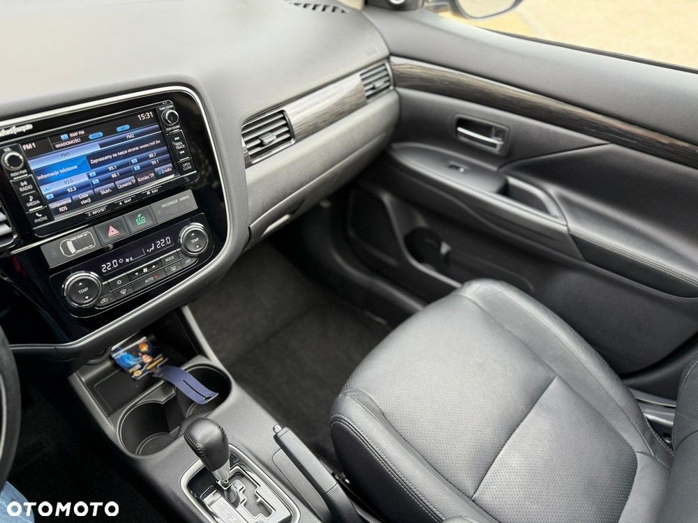 Mitsubishi Outlander - 36