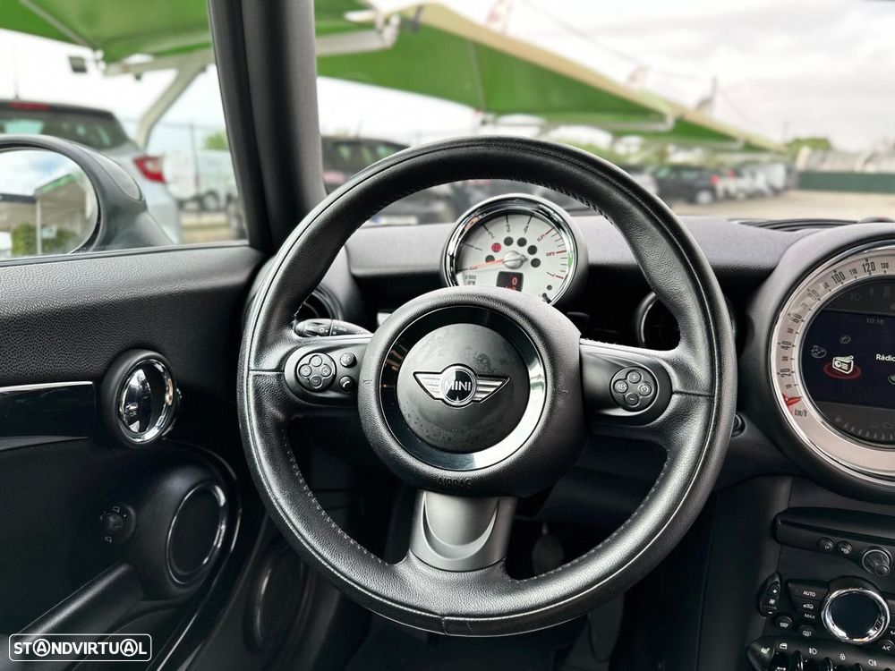 MINI 3 Portas One D - 14