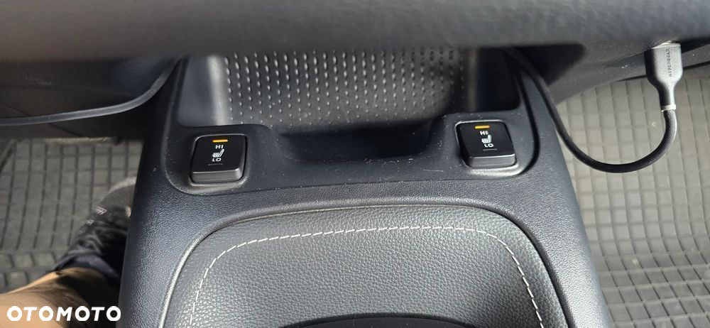 Toyota Corolla 2.0 Hybrid Comfort - 19