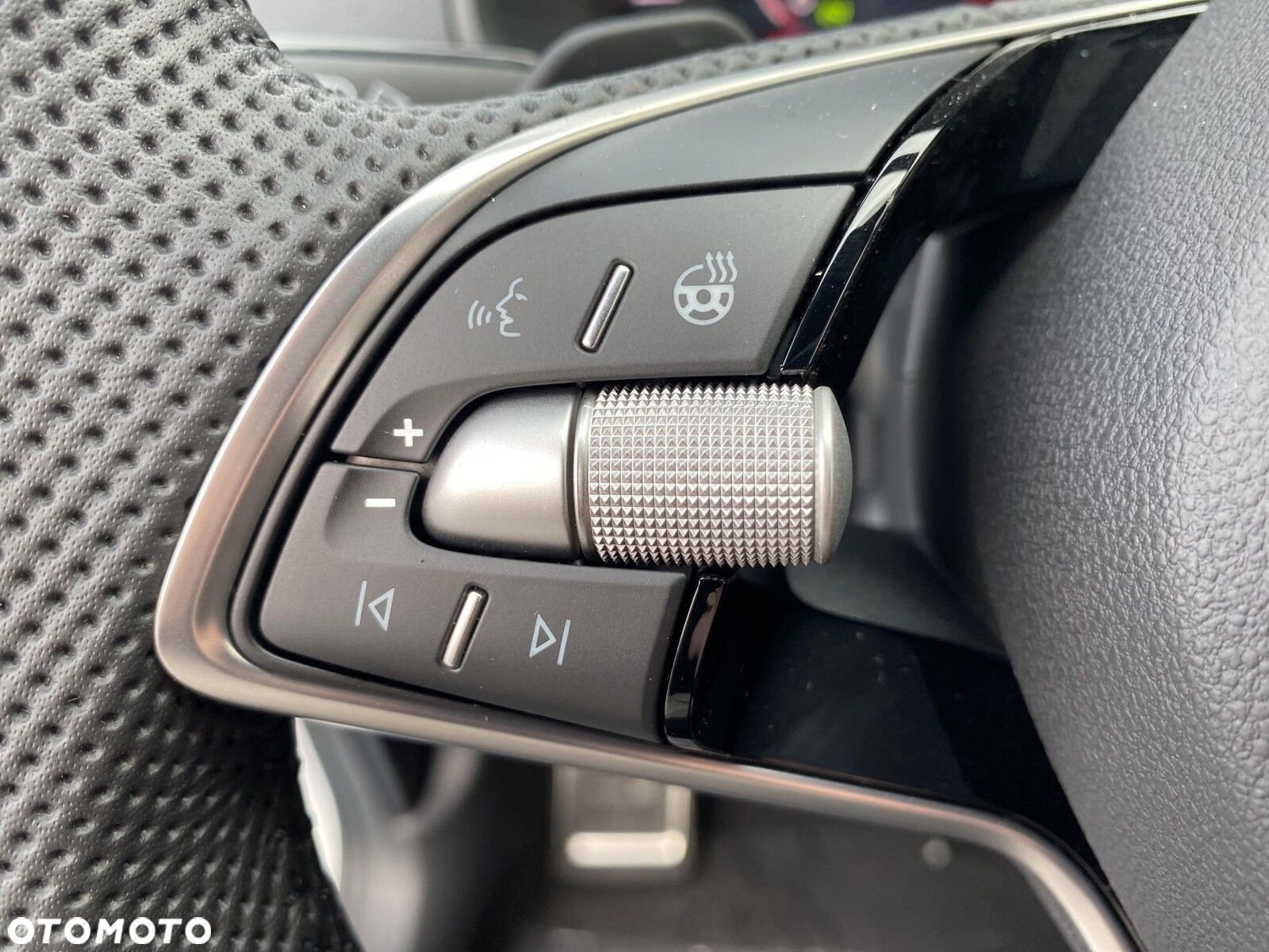 Skoda Karoq 1.5 TSI ACT Sportline DSG - 32