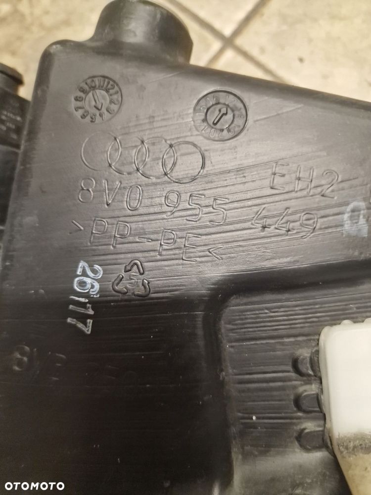zbiornik spryskiwaczy audi rs3 2017 8v0955449 - 3