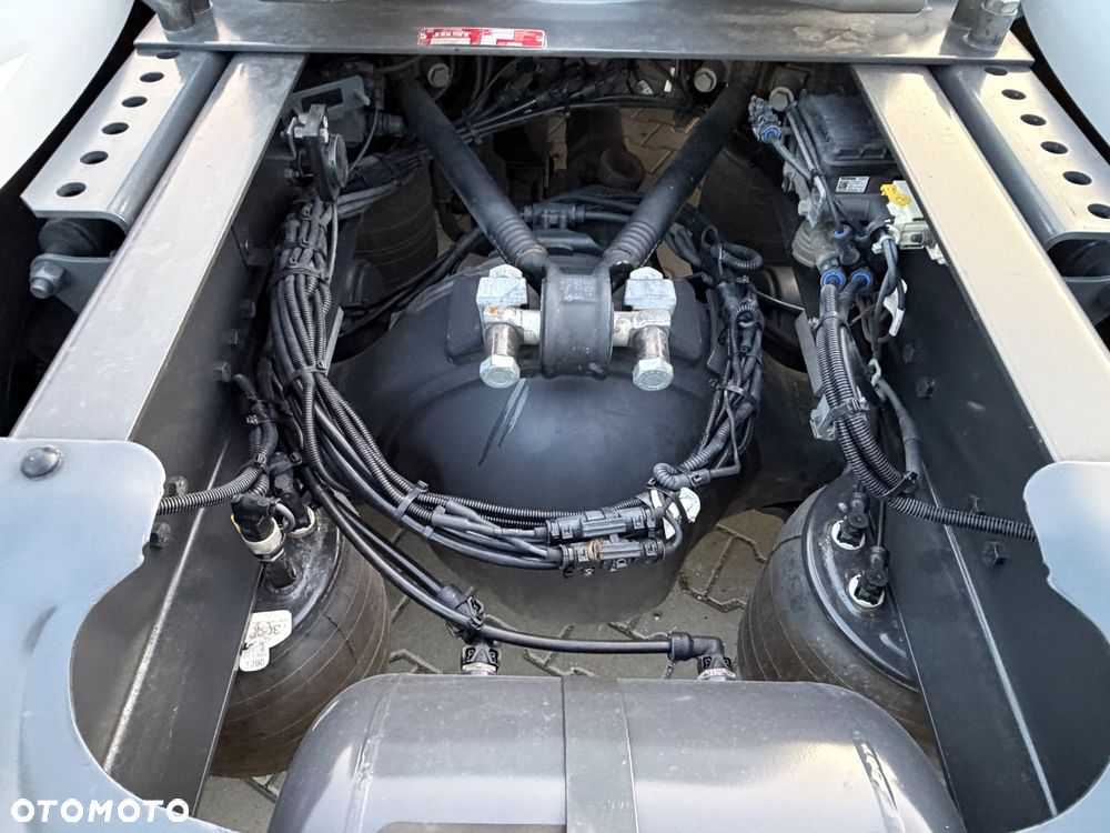 Scania 500S SCANIA Super z Niemiec pełna opcja, skóry, 6x poduszek przód i tył 2022/2023 - 20