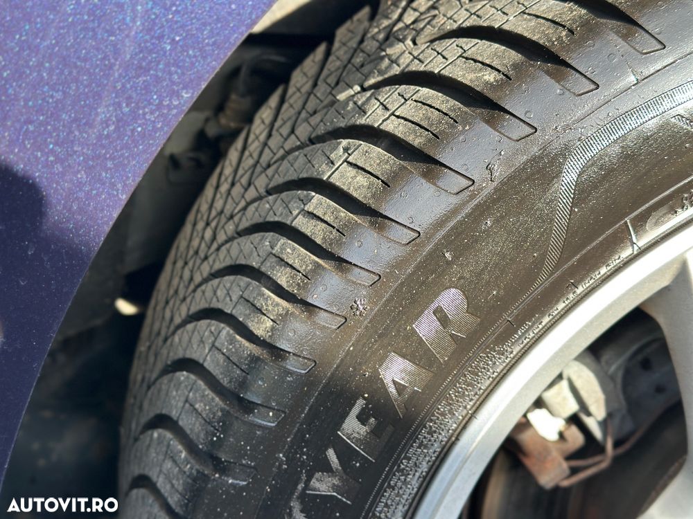 Volkswagen Golf - 33