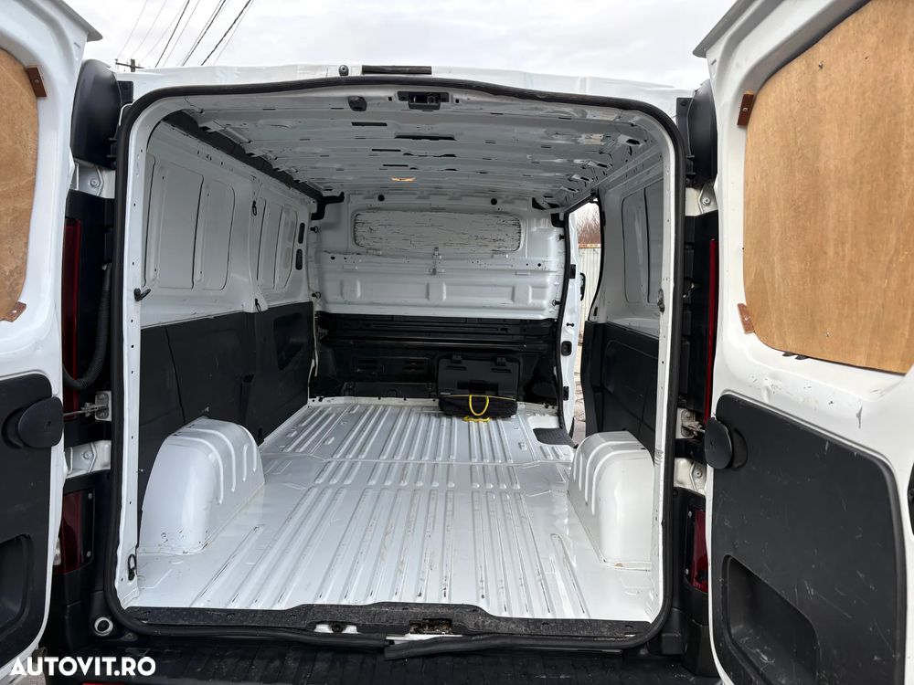 Renault Trafic - 6