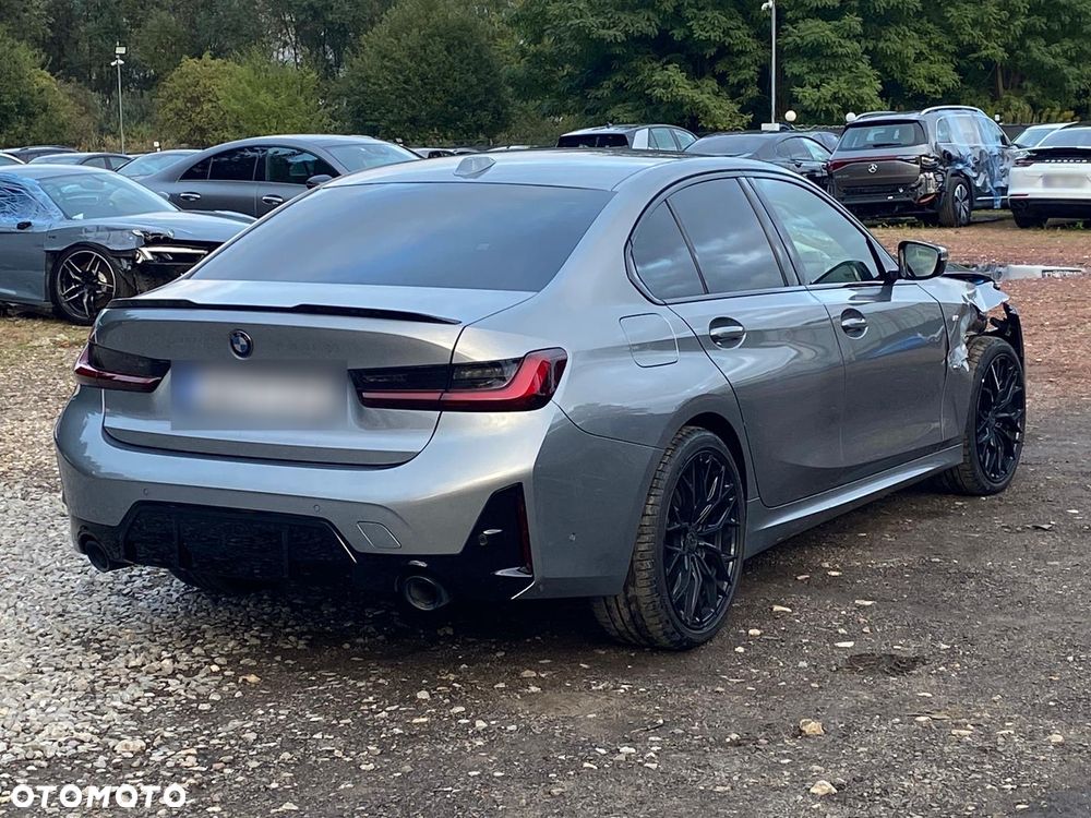 BMW Seria 3 330d xDrive mHEV M Sport - 12