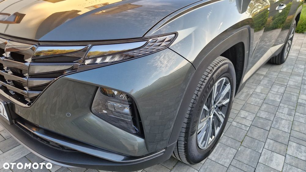 Hyundai Tucson 1.6 T-GDi HEV Executive 2WD - 13