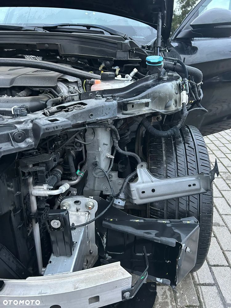 Alfa Romeo Stelvio - 11