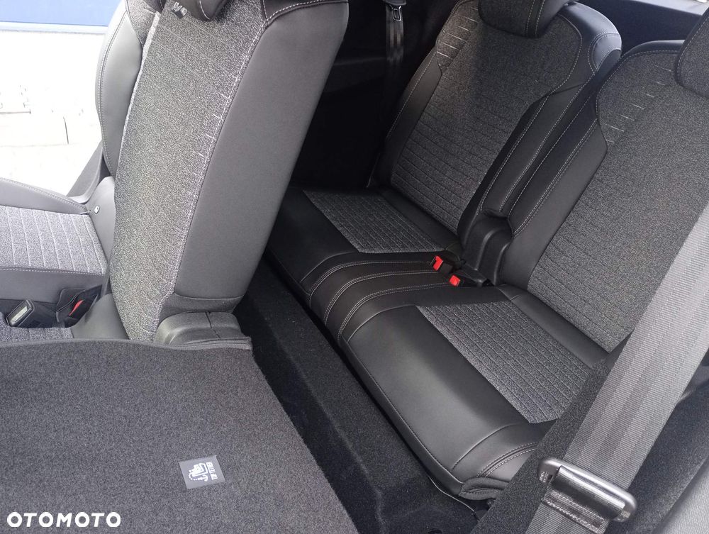 Peugeot 5008 1.2 PureTech mHEV Allure S&S e-DCS6 - 14