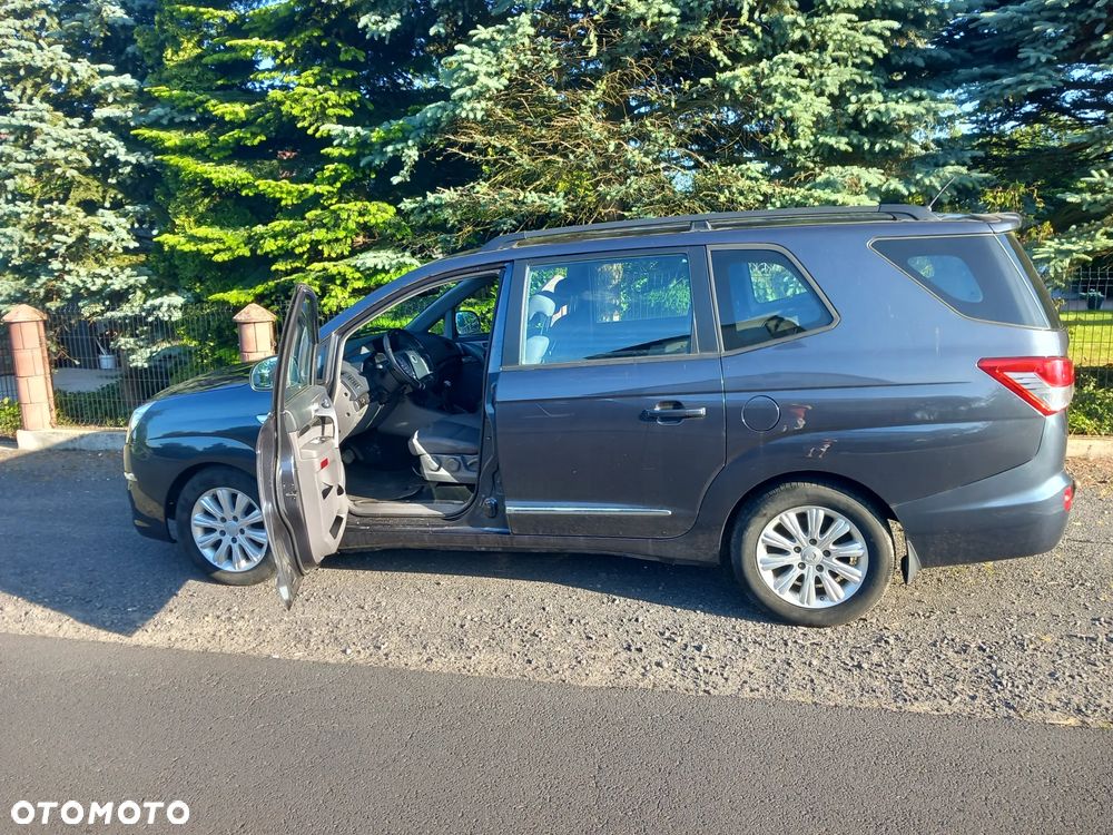 SsangYong/KGM Rodius 200 e-XDi Quartz - 3