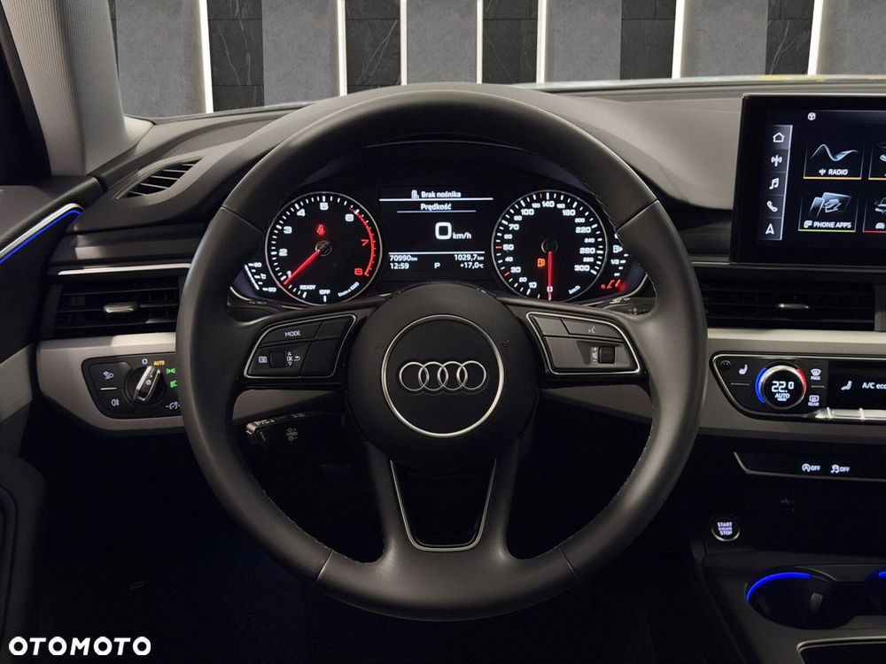 Audi A4 Limousine - 12