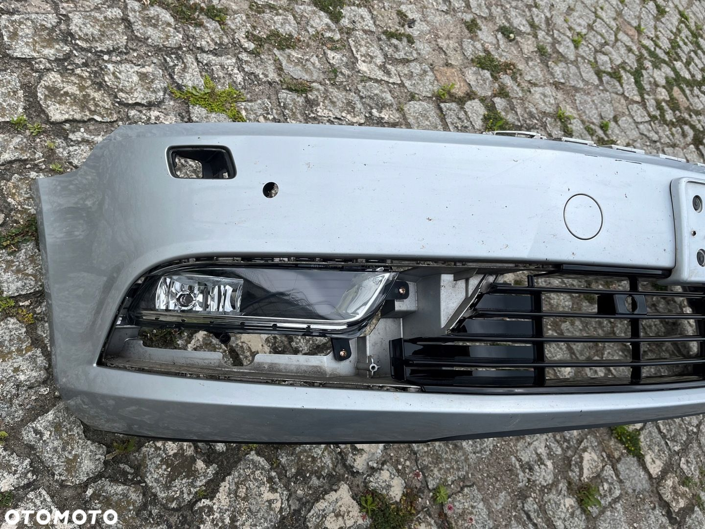 VW PASSAT CC LIFT 3C8 ZDERZAKA PRZÓD 2011- PRZEDNI KRATKI HALOGEN - 2