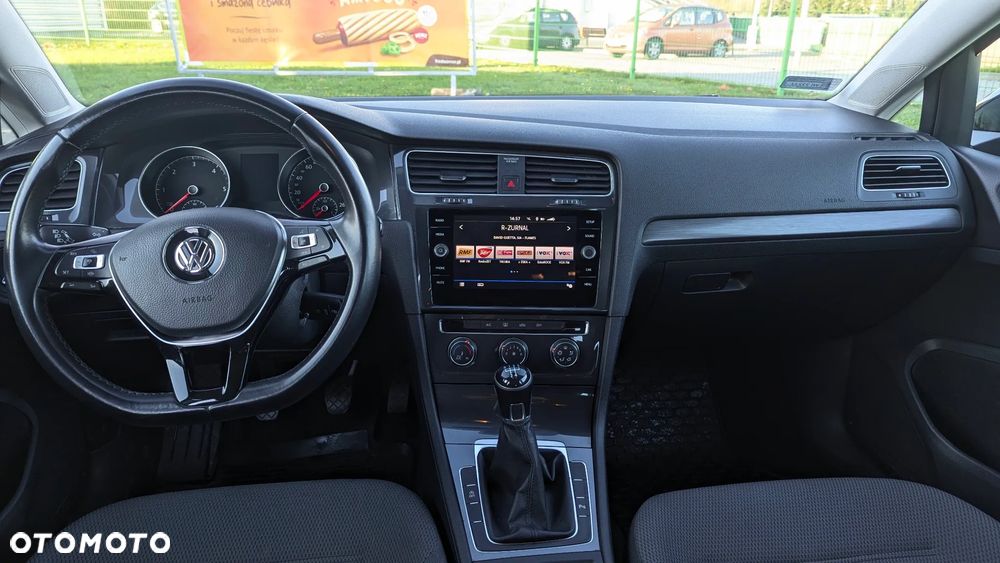 Volkswagen Golf VII 1.6 TDI BMT Comfortline - 17