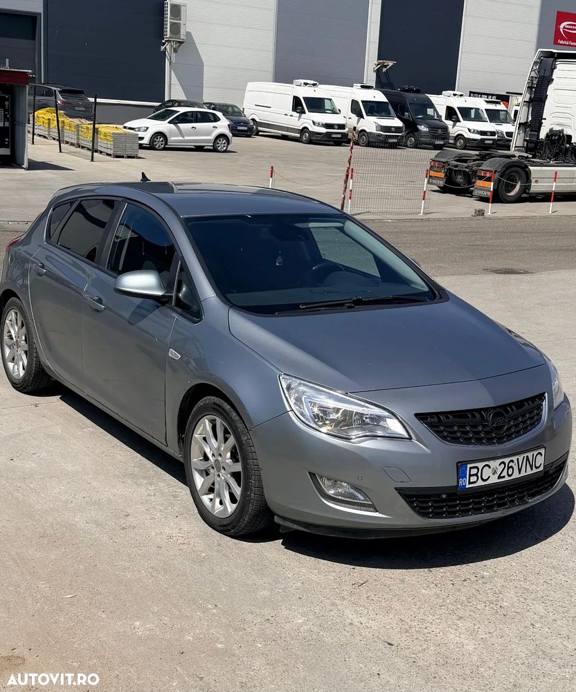 Opel Astra 1.3 CDTI DPF EcoFLEX Start/Stop Selection - 2
