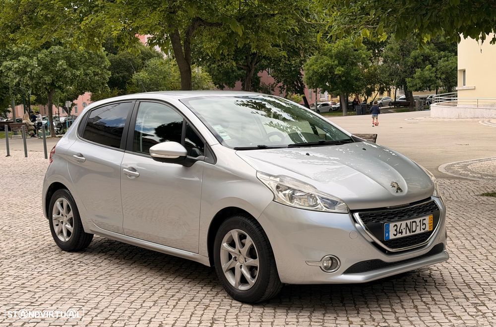 Peugeot 208 1.2 VTi Allure - 8