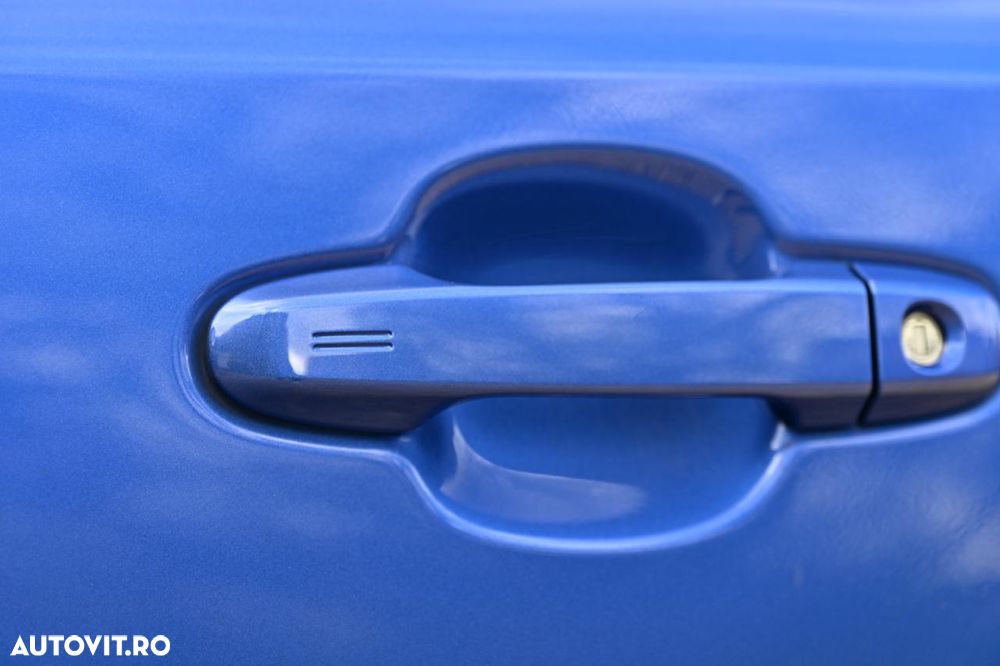 Toyota C-HR Lounge - 10