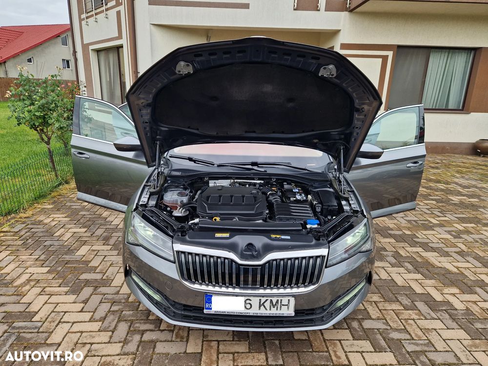 Skoda Superb 2.0 TDI DSG Ambition - 30