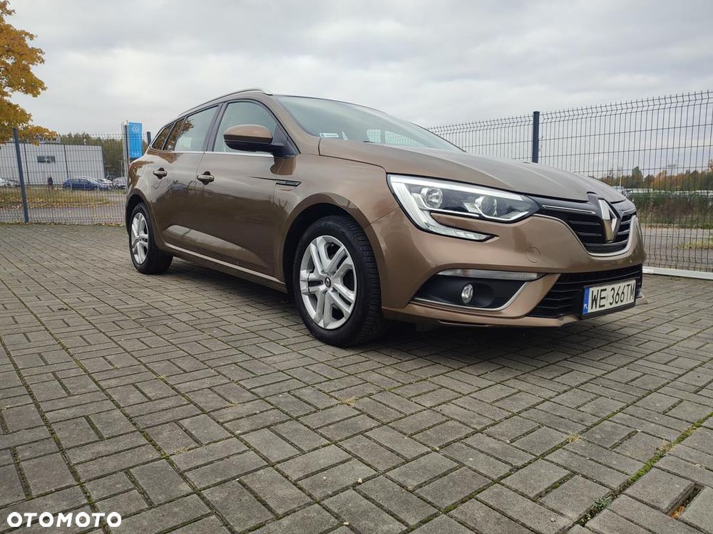 Renault Megane 1.6 SCe Zen - 9