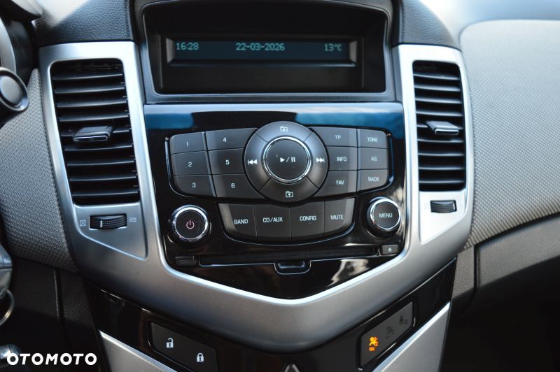 Chevrolet Cruze - 22