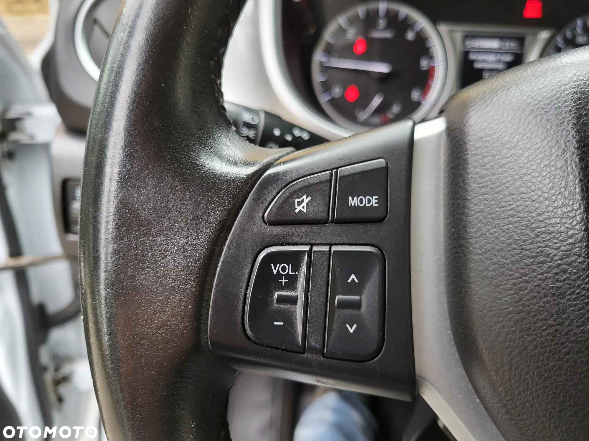 Suzuki Vitara 1.6 DDiS (4x4) Allgrip Comfort+ - 24