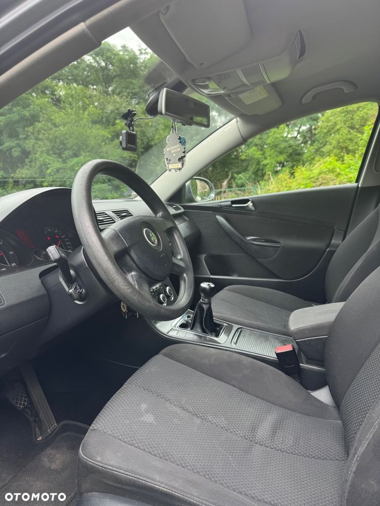 Volkswagen Passat 1.9 TDI Comfortline - 7