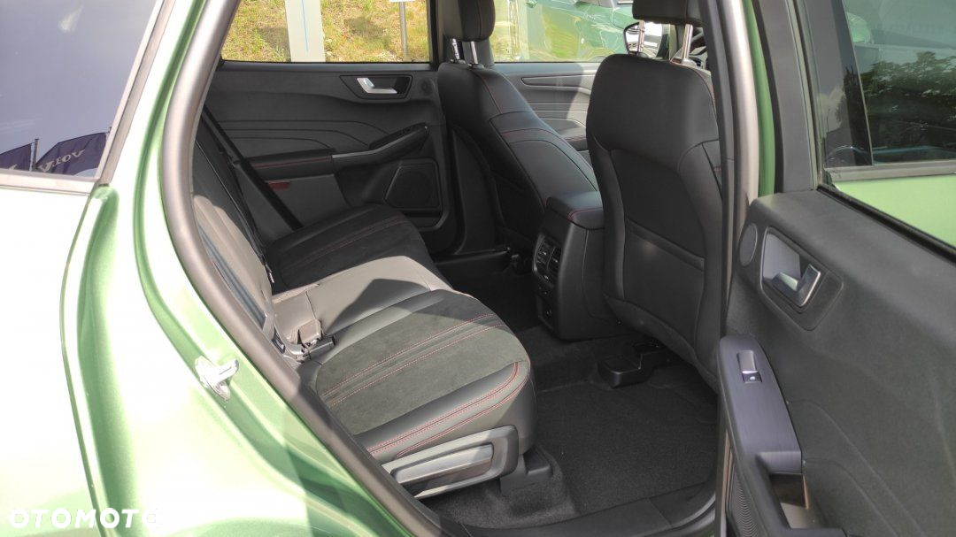 Ford Kuga - 13