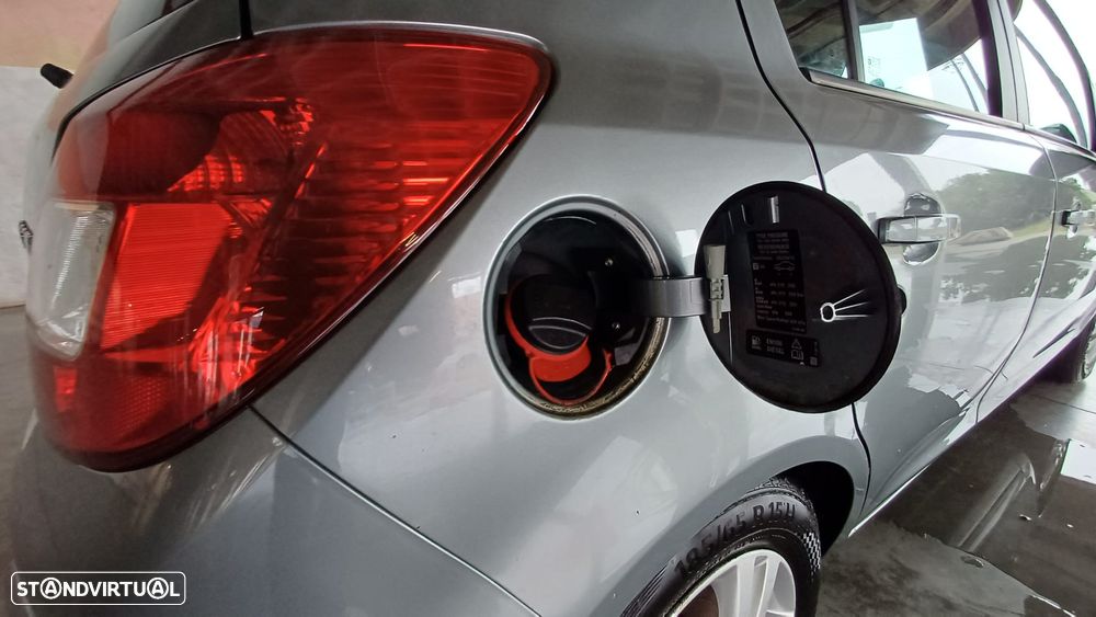 Opel Corsa 1.3 CDTI DPF EcoFLEX S&S Edition 111 Anos - 10