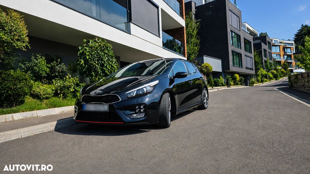 Kia Ceed - 1
