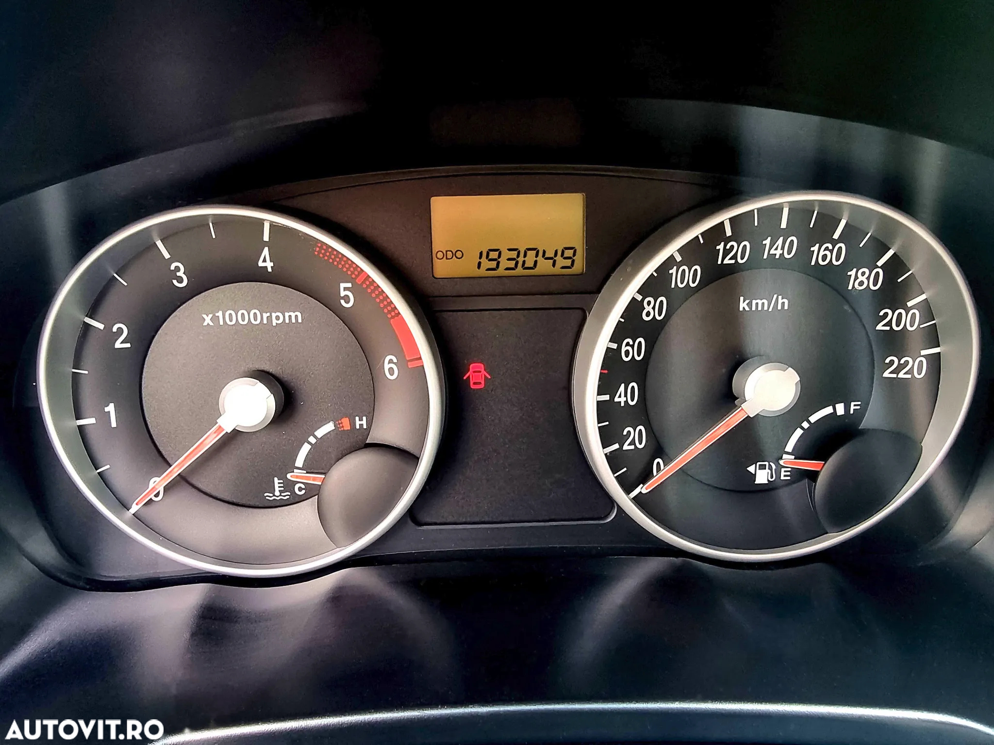 Hyundai Accent - 5