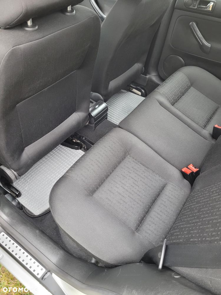 Volkswagen Golf 1.4 Comfortline - 14