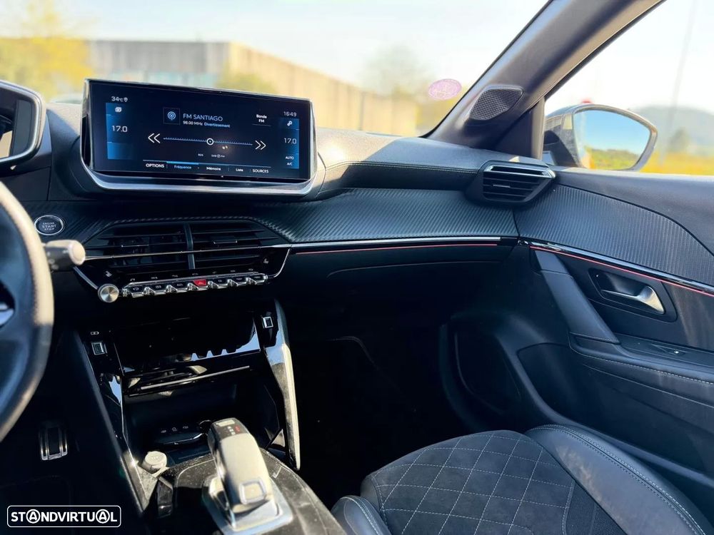 Peugeot 208 PureTech 130 EAT8 GT Pack - 17