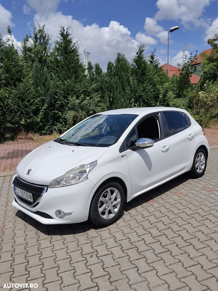 PEUGEOT 208 2015 — imagine 3