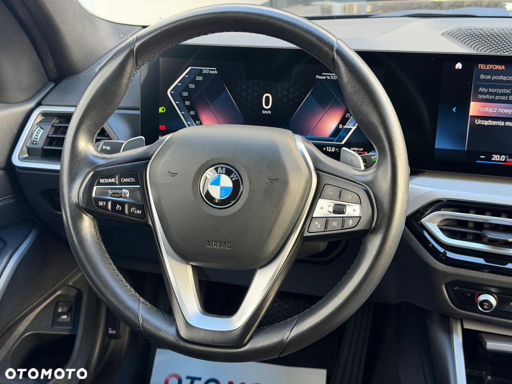 BMW Seria 3 318d Sport Line Shadow - 27