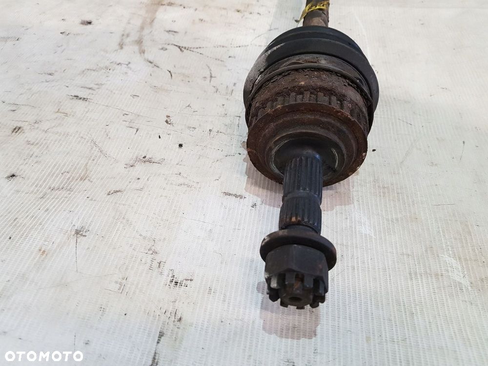 PÓŁOŚ PRAWA PRAWY PRZÓD MERIVA A CORSA C 1.8B - 11