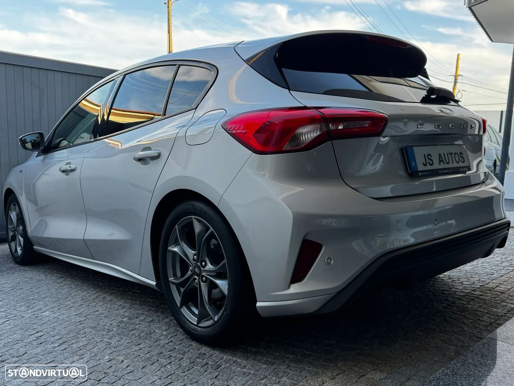 Ford Focus 1.0 EcoBoost S&S ST-LINE - 2