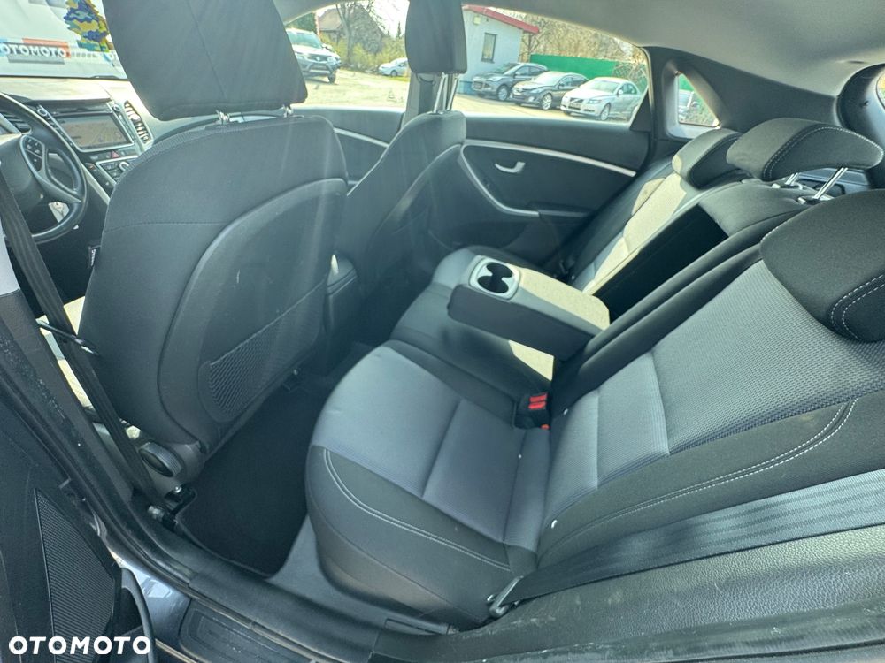 Hyundai i30 blue 1.6 CRDi Classic Navigation - 14