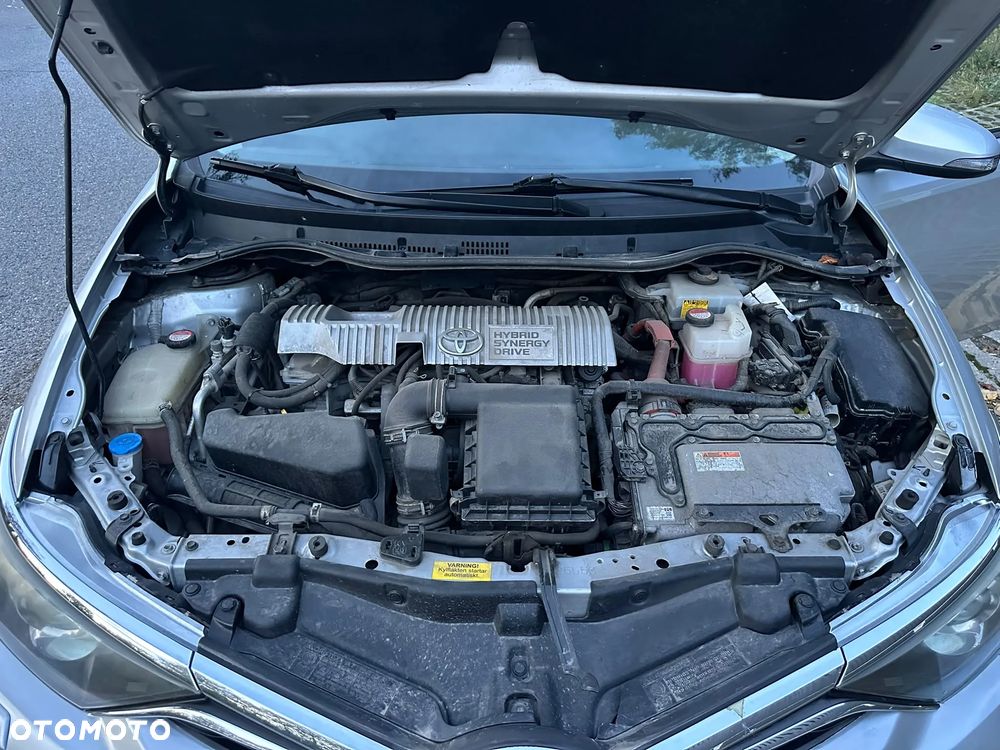 Toyota Auris 1.8 HSD Luna - 12