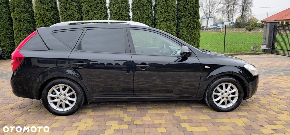 Kia Ceed 2.0 CVVT Automatik EX - 7