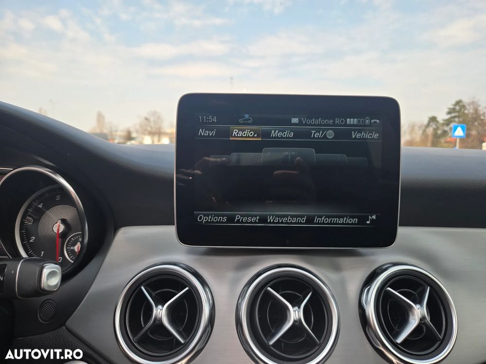 Mercedes-Benz GLA 250 4MATIC Aut. - 14