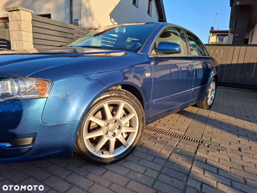 Audi A4 Limousine 2.0 T FSI quattro - 3