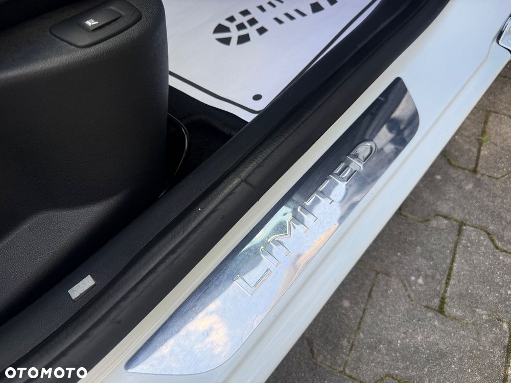 Renault Clio 0.9 Energy TCe Limited EU6 - 26