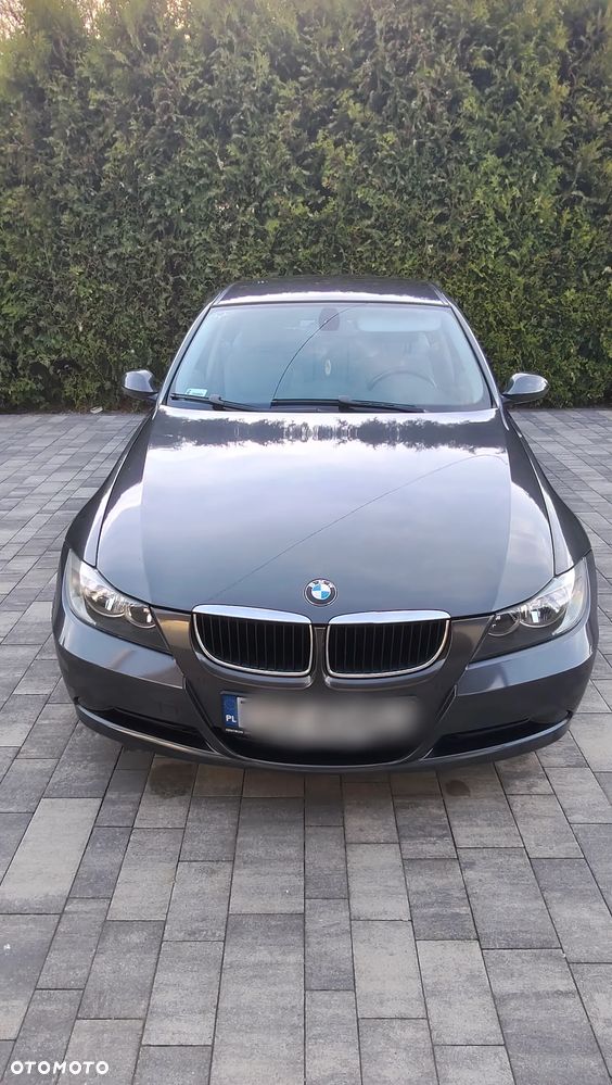 BMW Seria 3 320i - 3