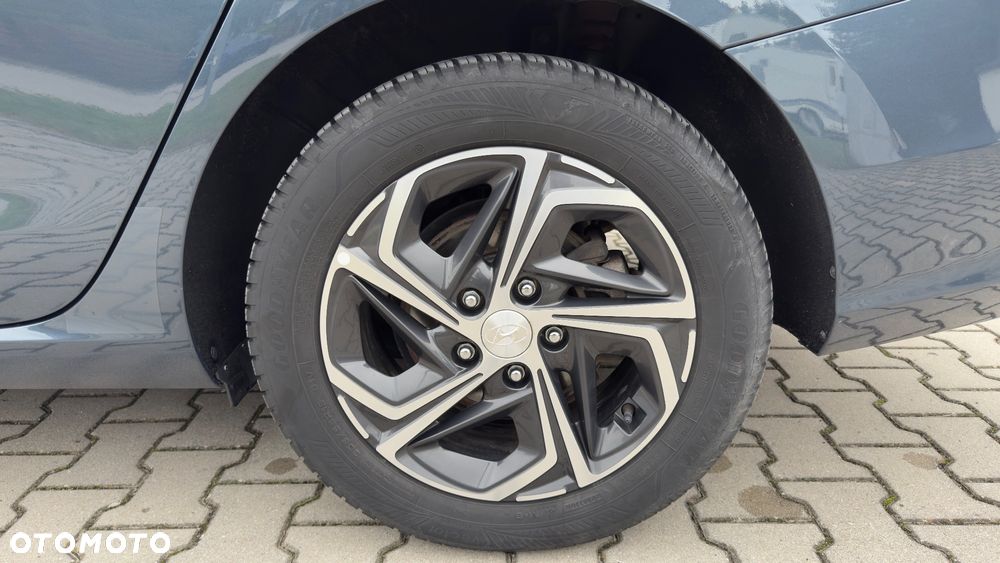 Hyundai i30 1.5 T-GDI 48V Comfort DCT - 10