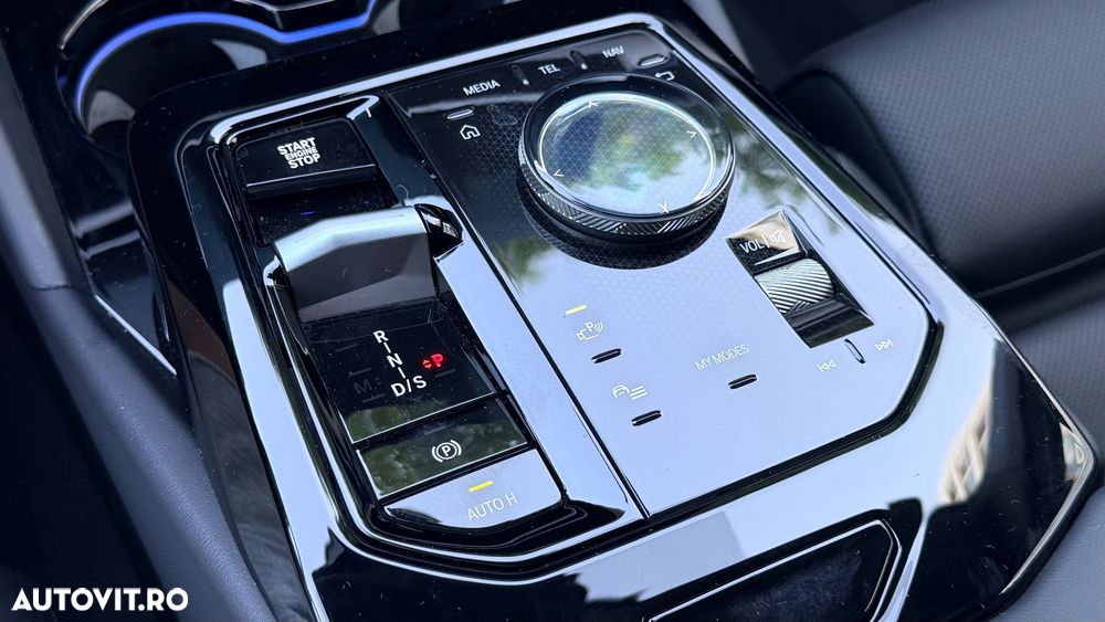 BMW Seria 5 520d AT MHEV - 36