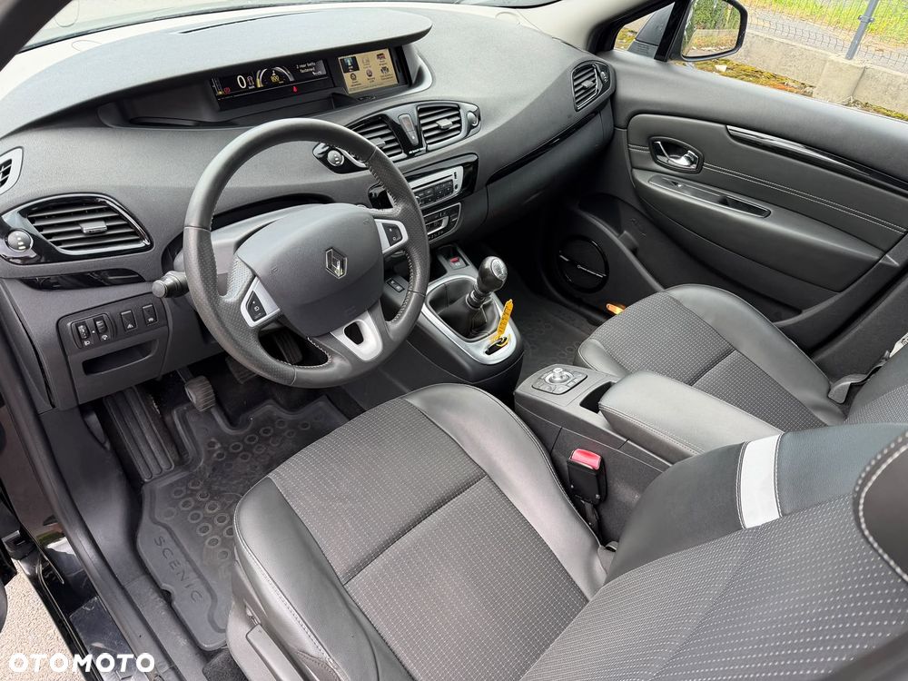 Renault Scenic Energy dCi 130 S&S Bose Edition - 12