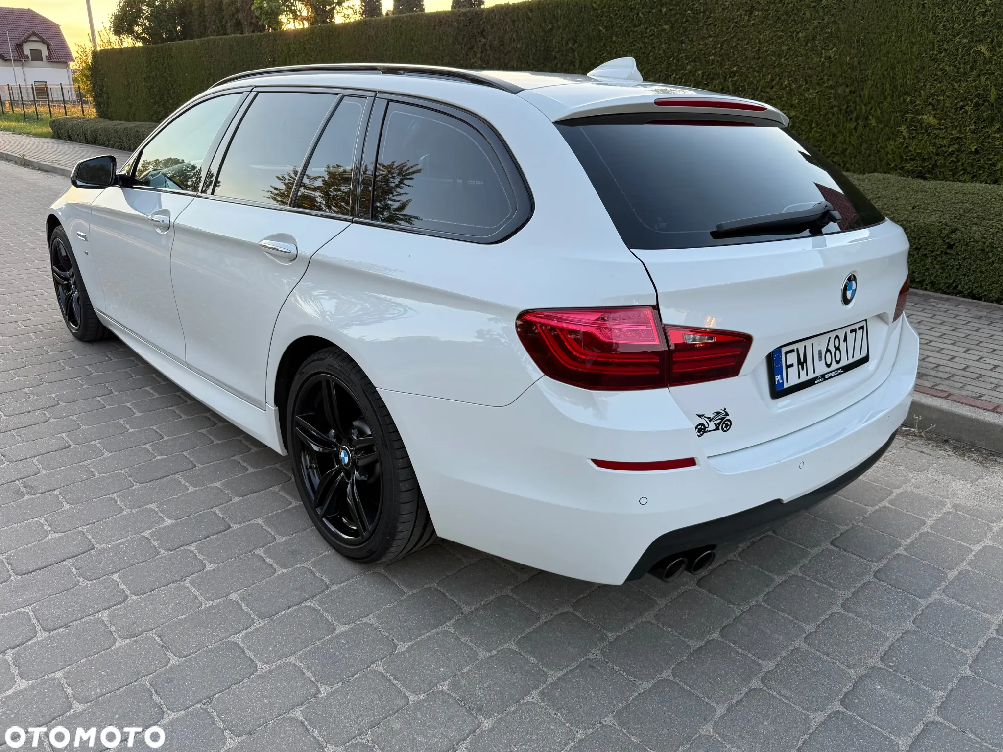 BMW Seria 5 530d xDrive Touring Sport-Aut - 11