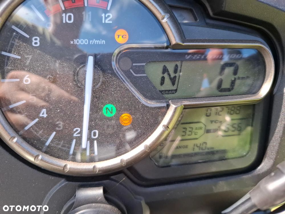 Suzuki DL - 6